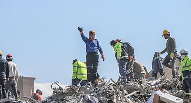 Ortalama 4 dakikada bir artçı sarsıntı yaşanıyor