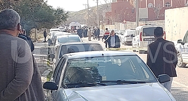 Şanlıurfa'da ilçe jandarma komutanlığı önünde silahlı saldırı