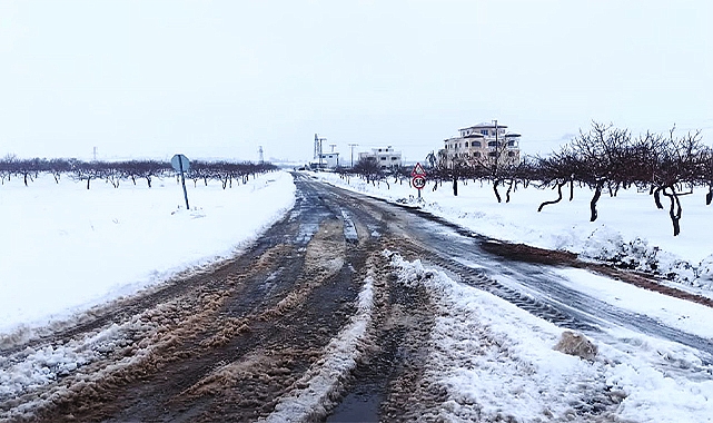 Şanlıurfa ve çevre illerde kar yağışı etkisini sürdürüyor