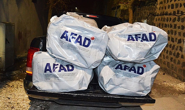 Siverek&#039;te bir evde 4 AFAD çadırı ele geçirildi