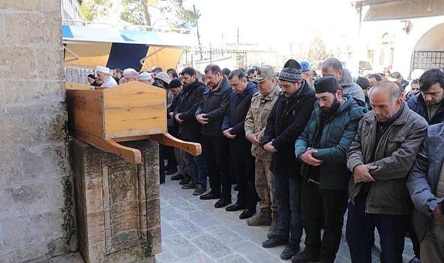 Urfa&#039;da depremde hayatını kaybedenler toprağa verildi