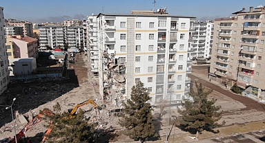 232 bin 632 binanın acil yıkılacak veya ağır hasarlı olduğu tespit edildi
