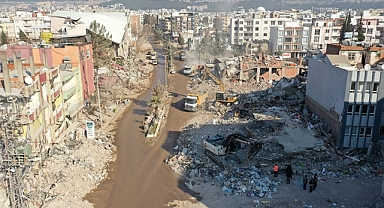 Depremde yıkılan binalarla ilgili tutuklu sayısı 218'e yükseldi