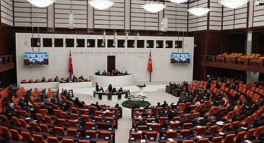 En düşük emekli maaşına zam teklifi mecliste kabul edildi