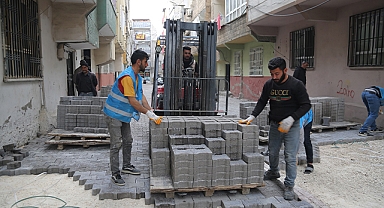 Eyyübiye'de doğalgaz hattı döşenen mahallelerde yollar yenileniyor