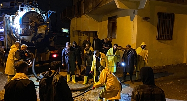 Haliliye'de ekipler gece boyunca sahadaydı