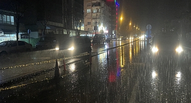 Şanlıurfa'da sağanak etkili oluyor: Valilik uyardı