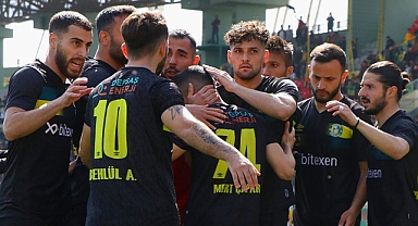 Şanlıurfaspor rakibinin üzerine gol olup yağdı