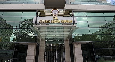 26 siyasi parti aday listesini YSK'ya sundu