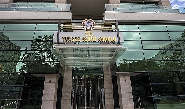 26 siyasi parti aday listesini YSK&#039;ya sundu