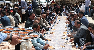 AK Parti Şanlıurfa'da aşiretleri boş bırakmıyor