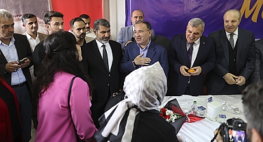 AK Parti Şanlıurfa'da bayramlaşma töreni düzenledi