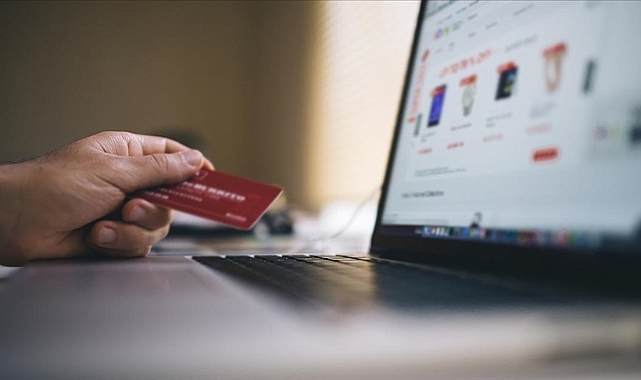 Bayram alışverişi e-ticarette satışları yükseltti