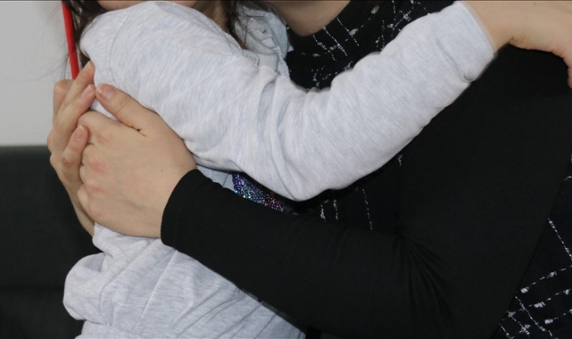 Deprem sonrası kaç çocuk ailelerine teslim edildi?