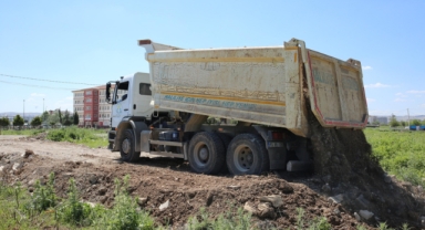 Haliliye'nin mahallelerinde yol çalışmaları devam ediyor
