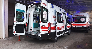 Şanlıurfa'da otomobil şarampole devrildi: Ölü ve yaralılar var