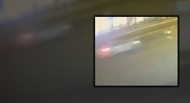 Şanlıurfa'da otomobilin yayaya çarpma anı