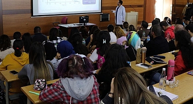 Üniversitelerde 'hibrit eğitim' başladı