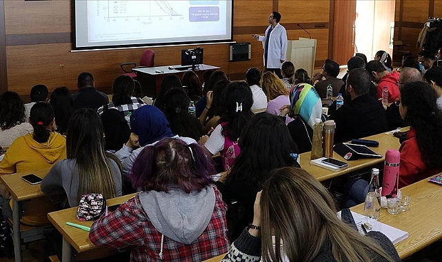 Üniversitelerde 'hibrit eğitim' başlıyor