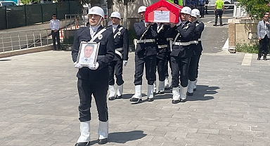 Beyin kanaması geçiren polisin cenazesi memleketine uğurlandı