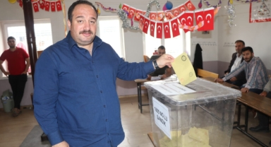 Oyunu kullanan Ekinci'den huzur ve barış temennisi