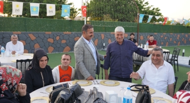 Yetim engelli bireylerle bir araya geldi