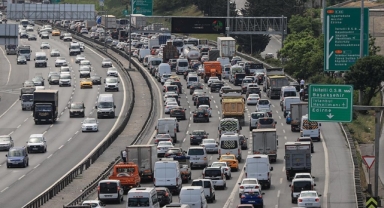 Otomotiv sektöründe '6 ay ve 6 bin kilometre' kısıtlaması uzatıldı