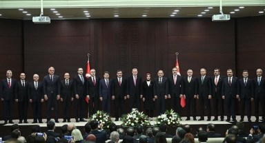 Yeni kabine açıklandı