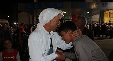 İlk hacı kafilesi Şanlıurfa'ya döndü