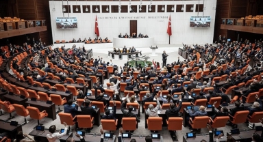 Memur maaşı ve emekli aylıkları düzenlemesi mecliste görüşülecek