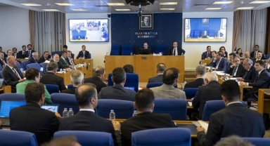 Memur ve emekli maaşı teklifi komisyondan geçti