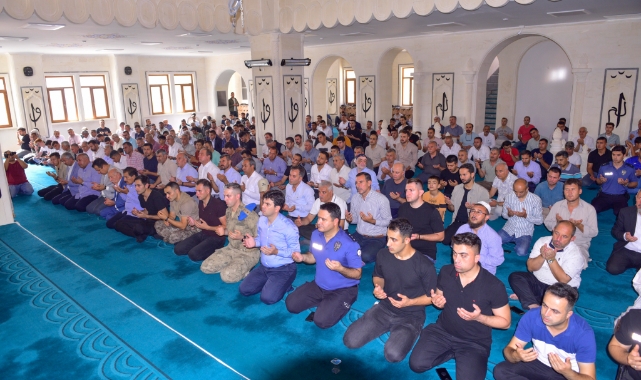 Şanlıurfa'da şehit polisler için mevlit okutuldu