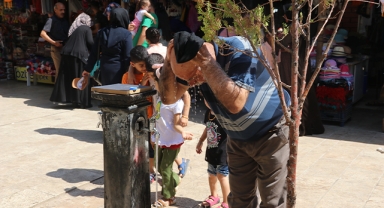 Şanlıurfa'da sıcak hava etkisini sürdürüyor