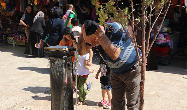 Şanlıurfa'da sıcak hava etkisini sürdürüyor