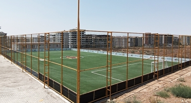 Şanlıurfa'da yapılan modern saha tamamlandı