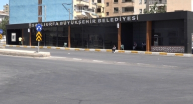 Şanlıurfa'nın ilk akıllı durağı tamamlandı: İçinde klima ve şarj istasyonu var