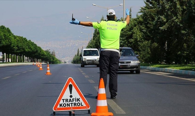 EGM'den ülke genelinde trafik denetimi