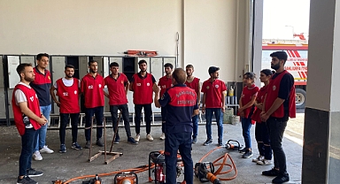 Şanlıurfa Büyükşehir Belediyesi geleceğin itfaiyecilerini yetiştiriyor