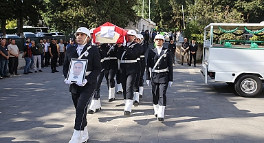 Şanlıurfa'daki kazada şehit olan polisin cenazesi memleketine uğurlandı
