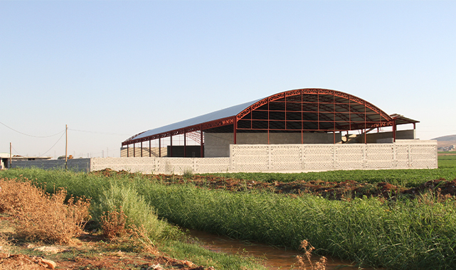 Şanlıurfa'daki tarım arazileri giderek betonlaşıyor: Yapıların izni yok, denetim yapılmıyor