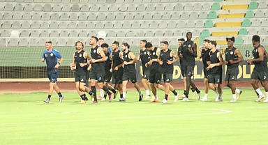 Şanlıurfaspor sahasında taktik çalıştı