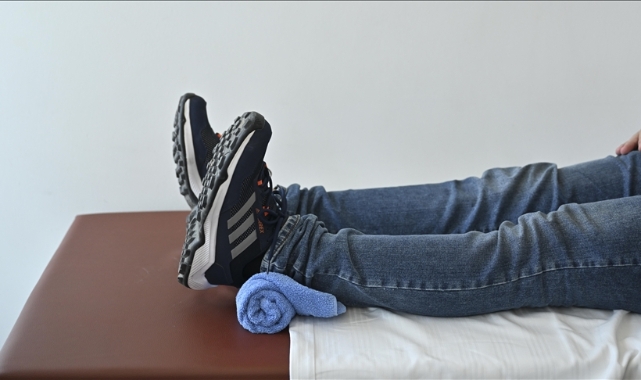 Sıcak hava nedeniyle evden çıkamayanlara egzersiz önerisi