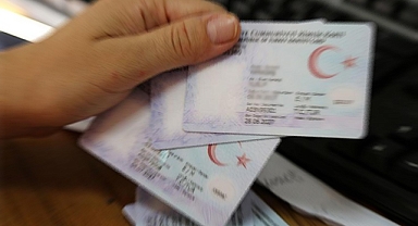 Urfalı kadın 43 yıl sonra nüfus cüzdanı sahibi oldu