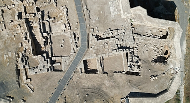 Urfa Kalesi'nde kazı çalışmaları devam ediyor