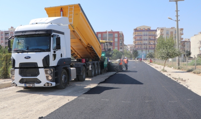 Viranşehir’de stadyum caddesi asfaltlanıyor