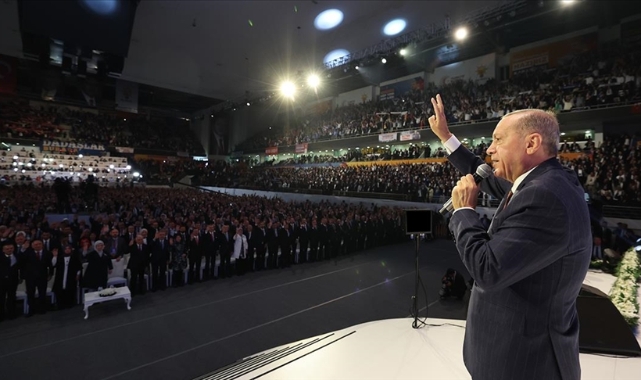 AK Parti MKYK&#039;da 49 isim değişti