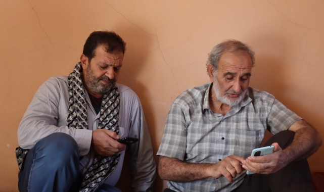 Gazze&#039;deki yakınlarından haber alamayan Filistinliler endişeli