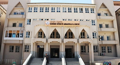 Şanlıurfa'da bir öğretmen eski öğrencisi tarafından darp edildi