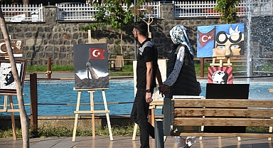 Şanlıurfa'da Cumhuriyet'in 100. yılına özel sergi açıldı