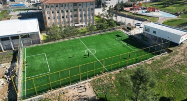 Büyükşehirden Osmanlı Mahallesine halı saha